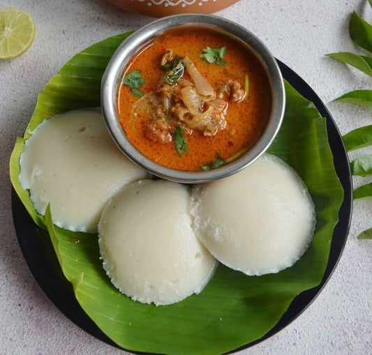 Idly with Chicken Curry